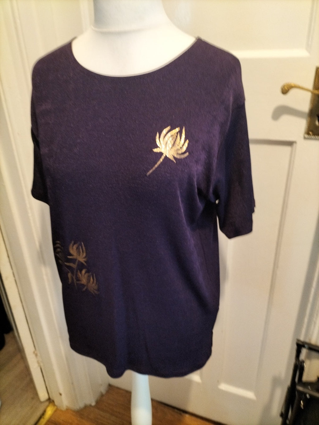 Ladies Soul Size L/XL Purple With Floral Short Sleeved Blouse