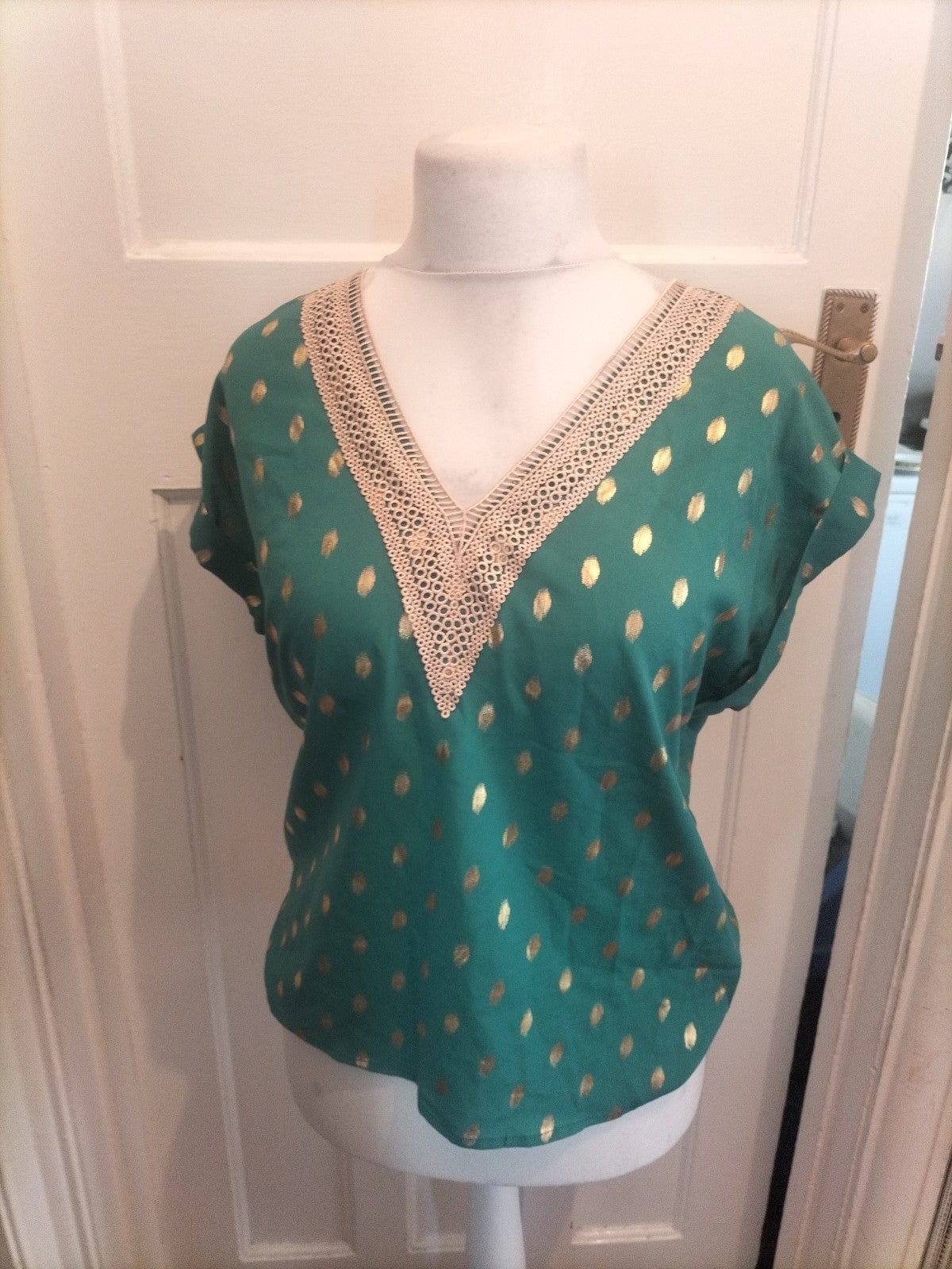 Ladies Shein Size Small Teal Gold And White Short Sleeve Blouse