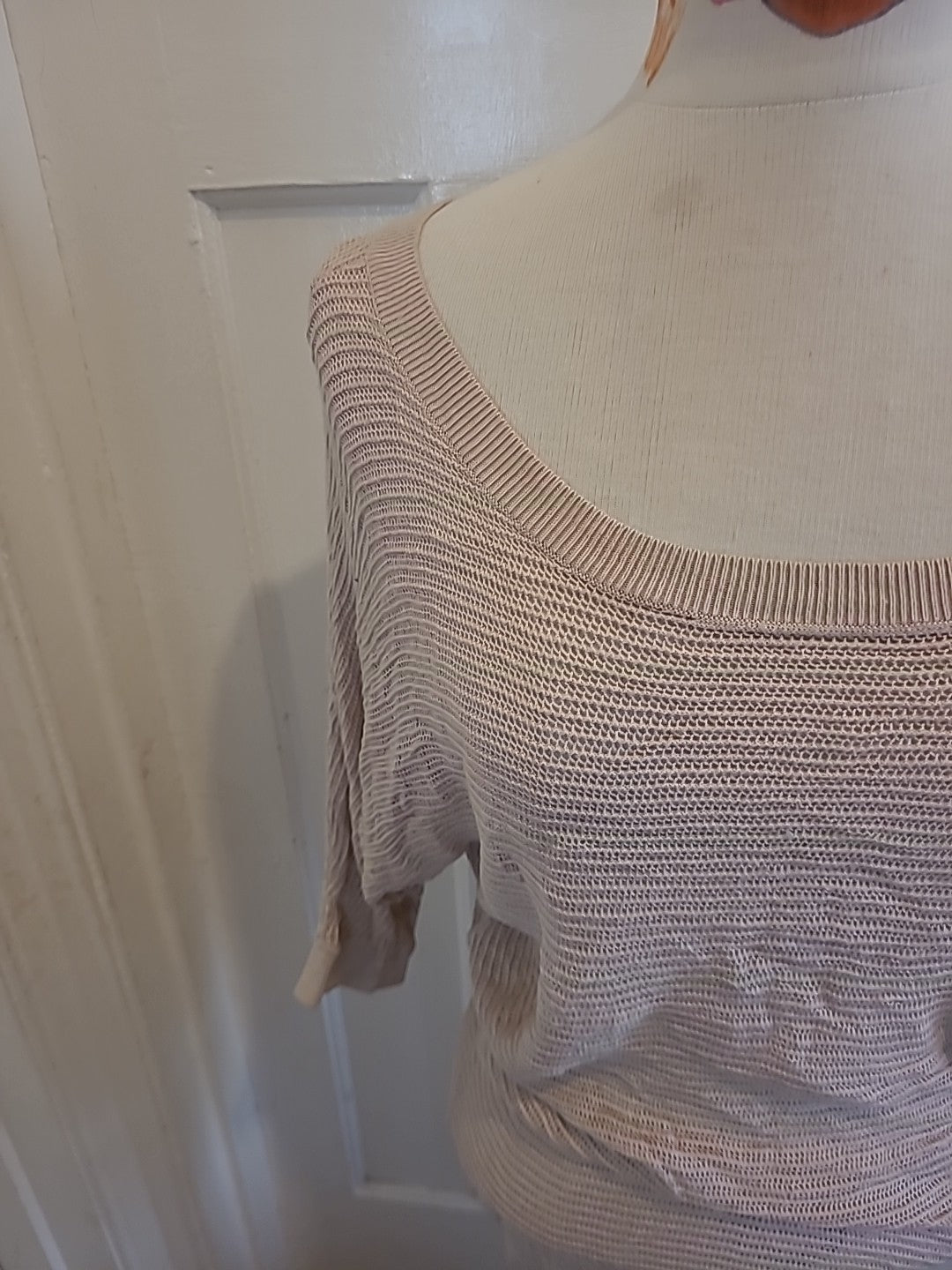 Ladies Express Size Medium Beige Mid Sleeved Blouse