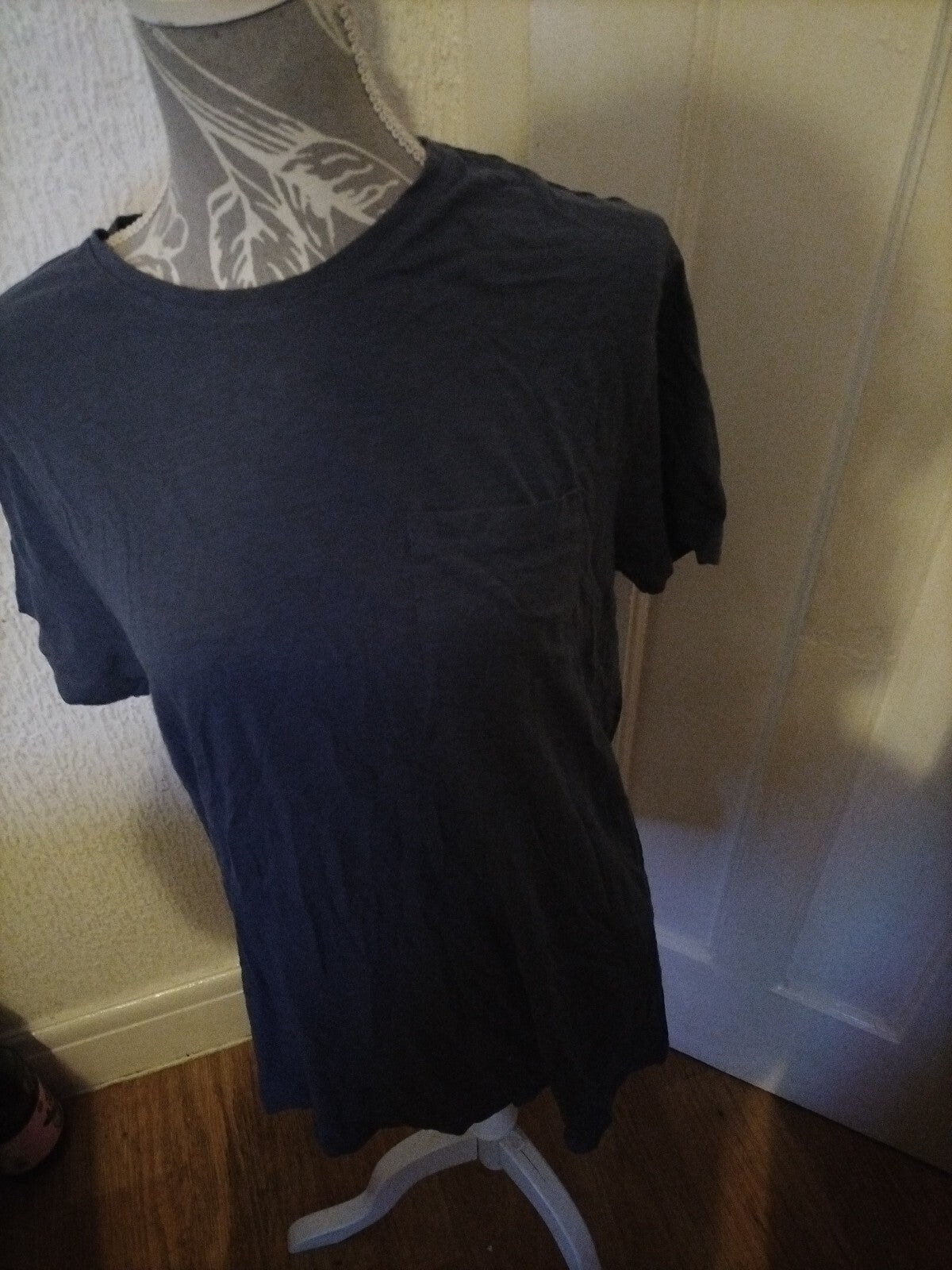 Mens Livergy Size Medium Navy Blue Short Sleeved Tshirt