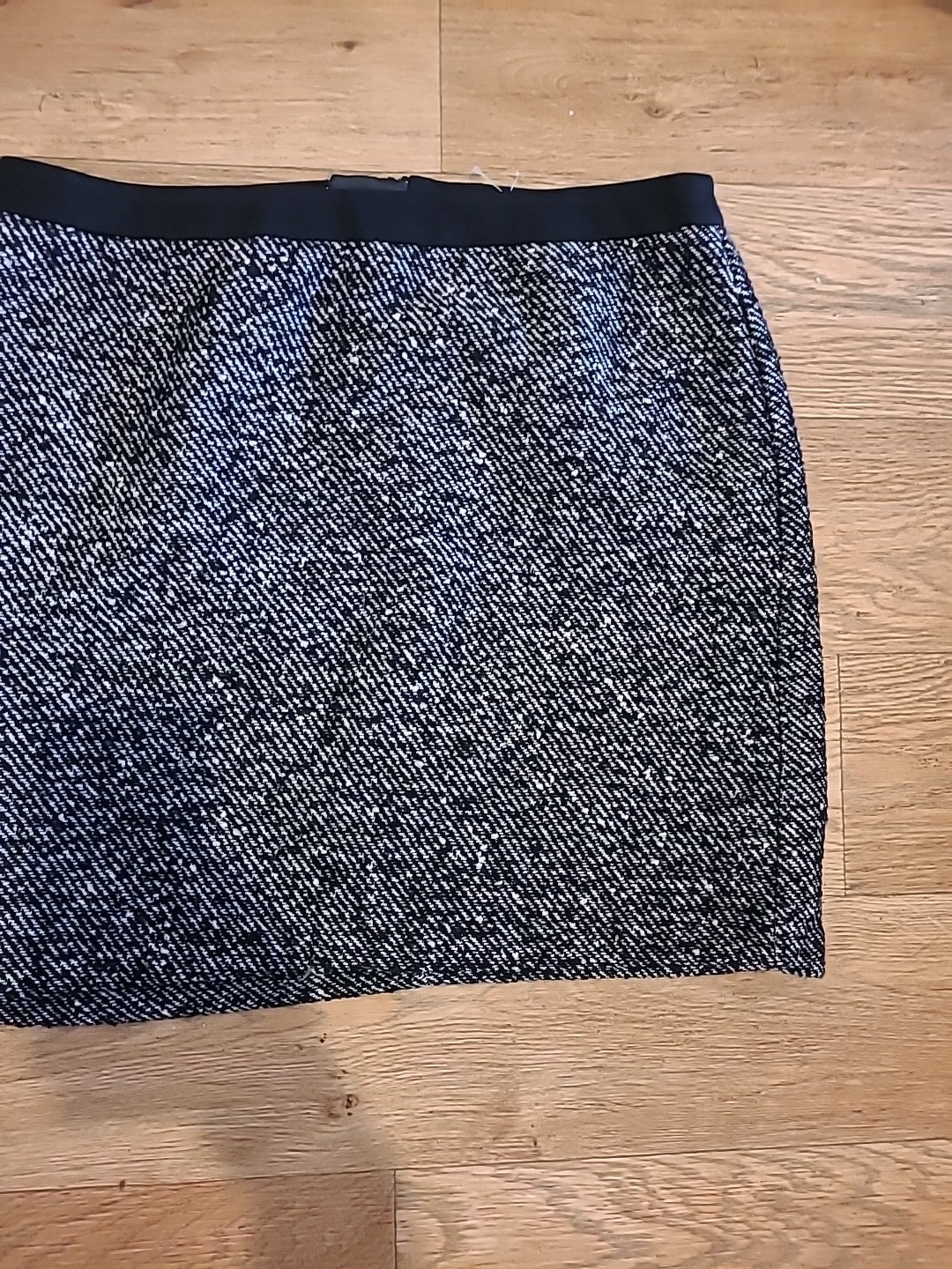 Ladies Marks And Spencer Size 12 Black/White Fleck Lined Pencil Skirt 18 Inch...