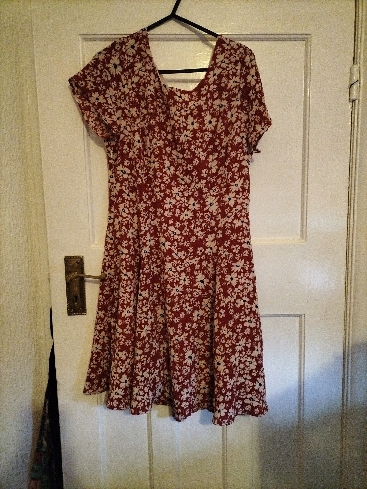 Ladies Sweewë Size Small Red/white Floral Sleeveless Dress