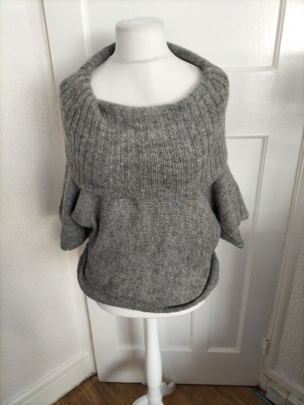 Ladies Primark Size 10 Grey Wooly Poncho