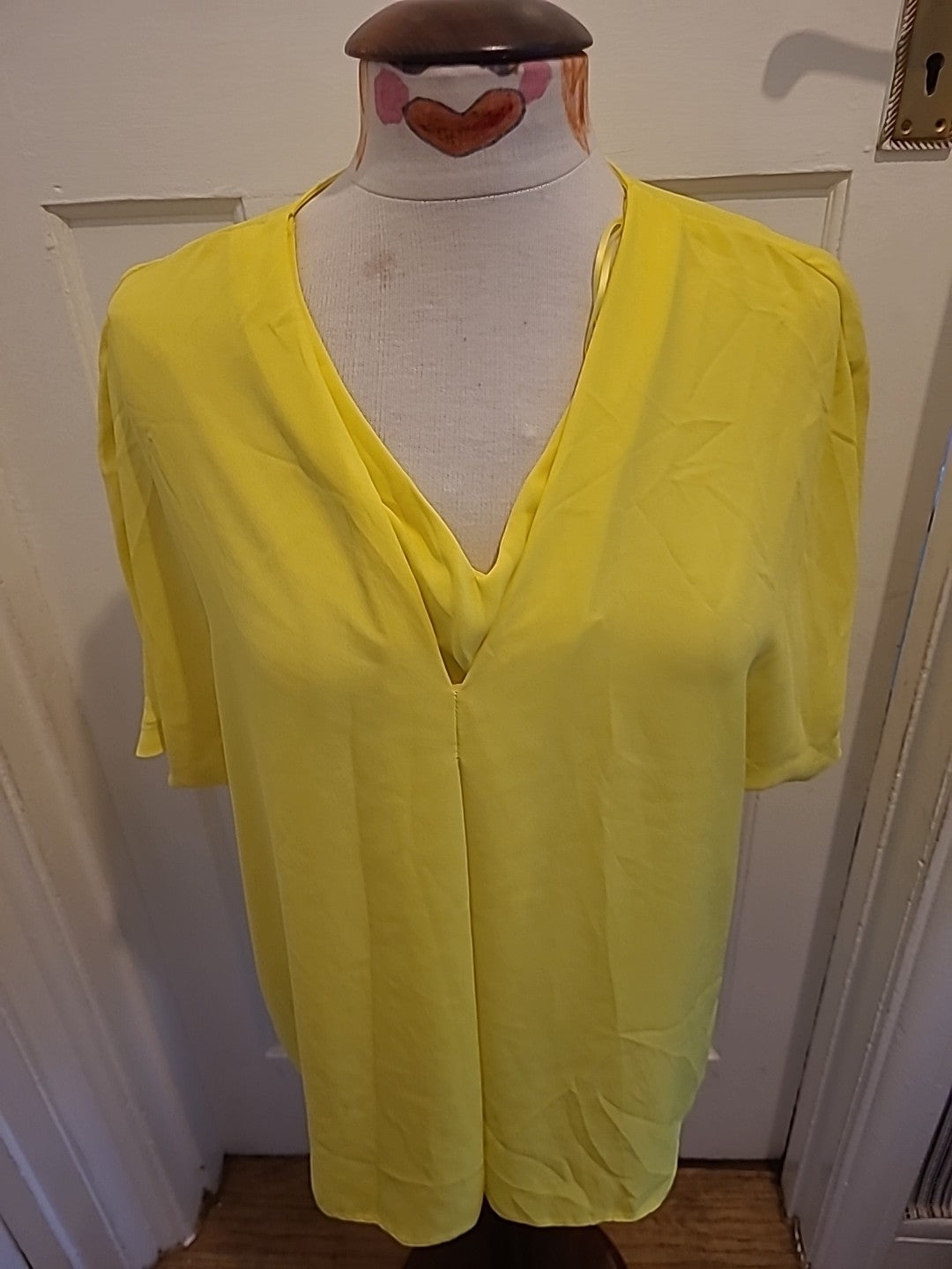 Ladies Tu Size 16 Bright Yellow V Neck Blouse