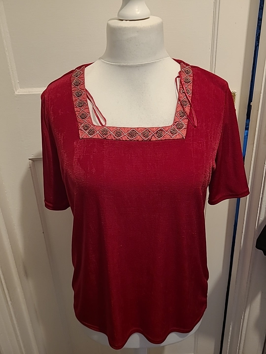 Ladies BM Size Medium Purple Square Neck Short Sleeved Blouse