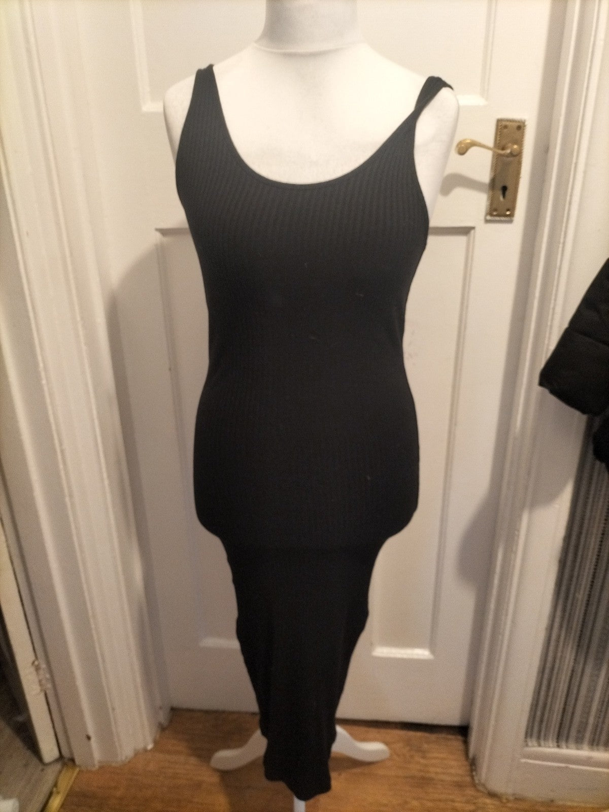 Ladies H&M Size Small Black Ribbed Sleeveless Long Length Pencil Dress