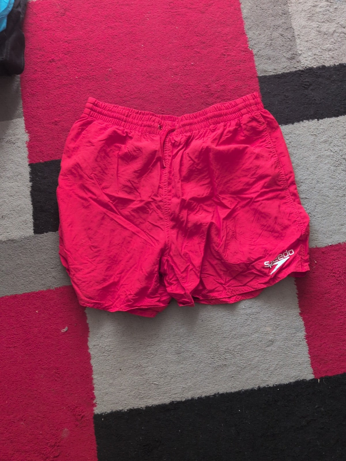 Speedo 35-37 Waist Red Mesh Lined Swim Shorts