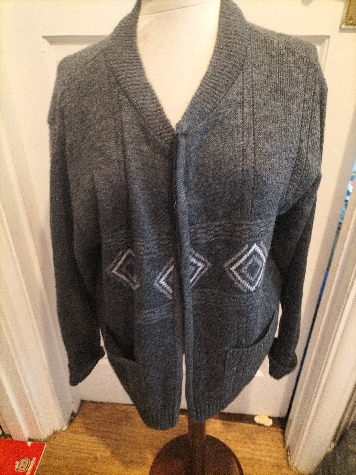 Mens Guv'Nors Size Large Grey Zip Through Cardigan