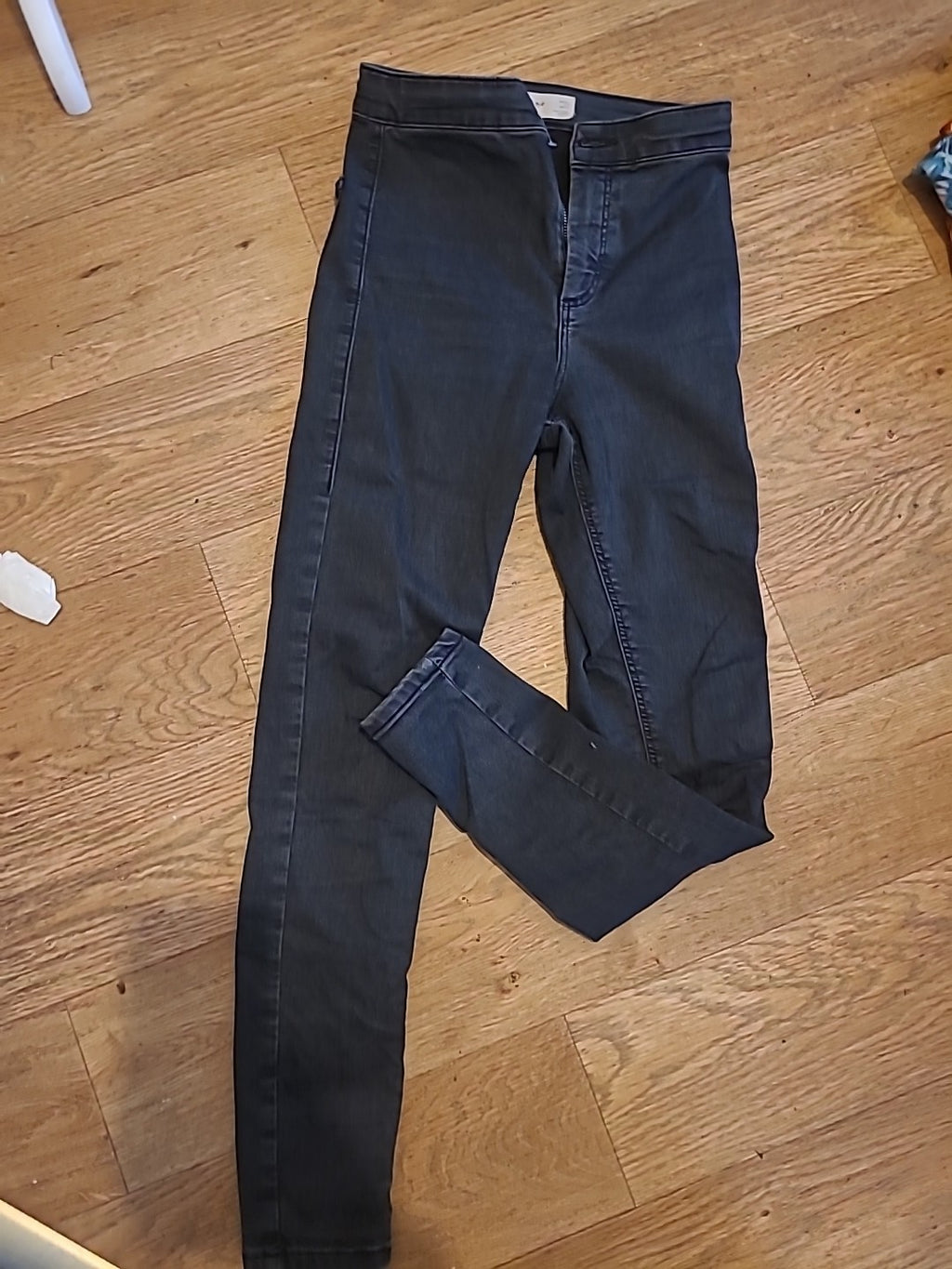 Ladies Topshop Size 26x30 Charcoal Skinny Joni Jeans