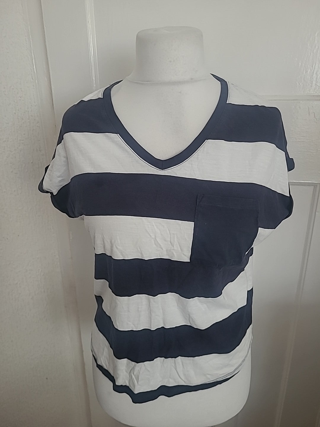 Ladies Tu Size 14 Relaxed Fit Navy Striped Short Sleeved Tshirt