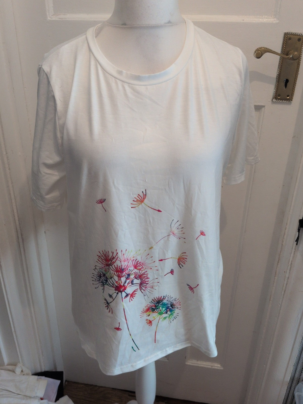 XL White With Colourful Flowers Short Sleeve T-shirt Ladies
