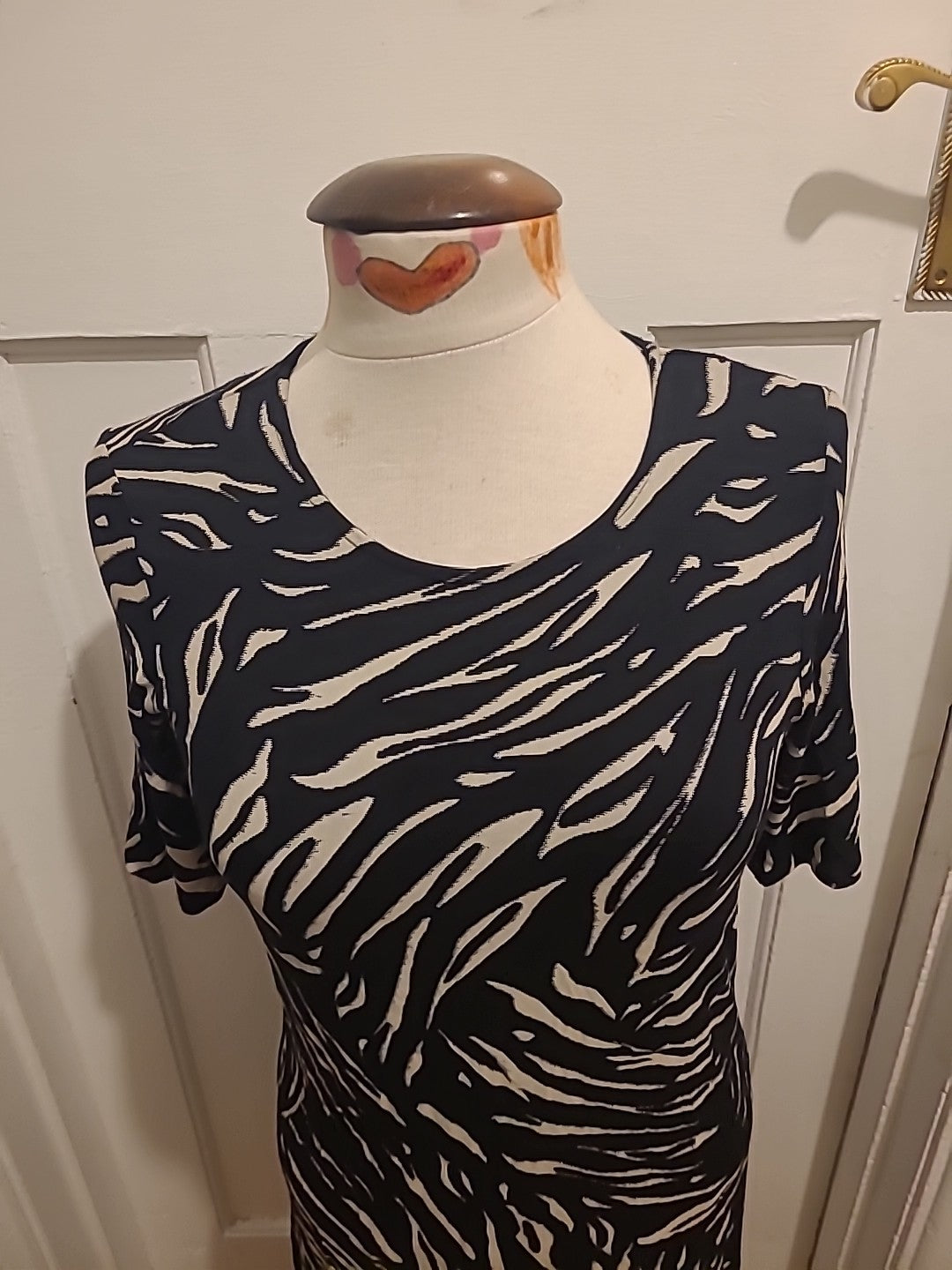 Ladies M&S Collection Size 10 Black/Cream Dash Short Sleeved Dress