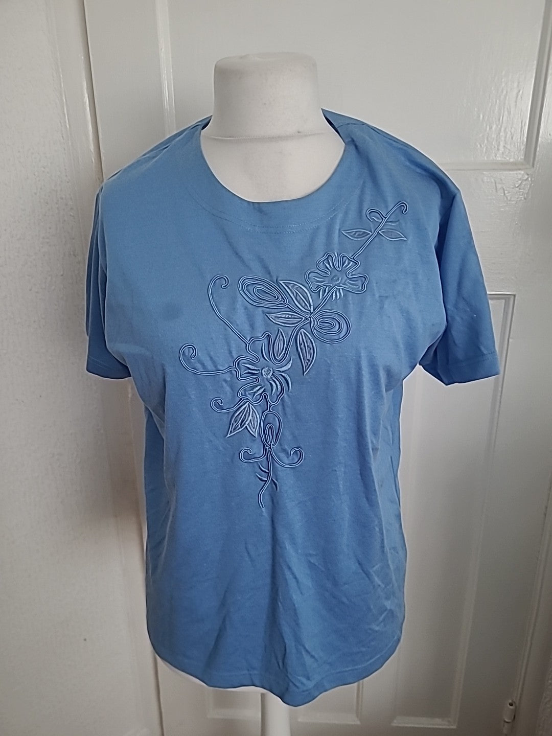 Ladies Emreco Size Euro 38 Blue Short Sleeved Floral Blouse