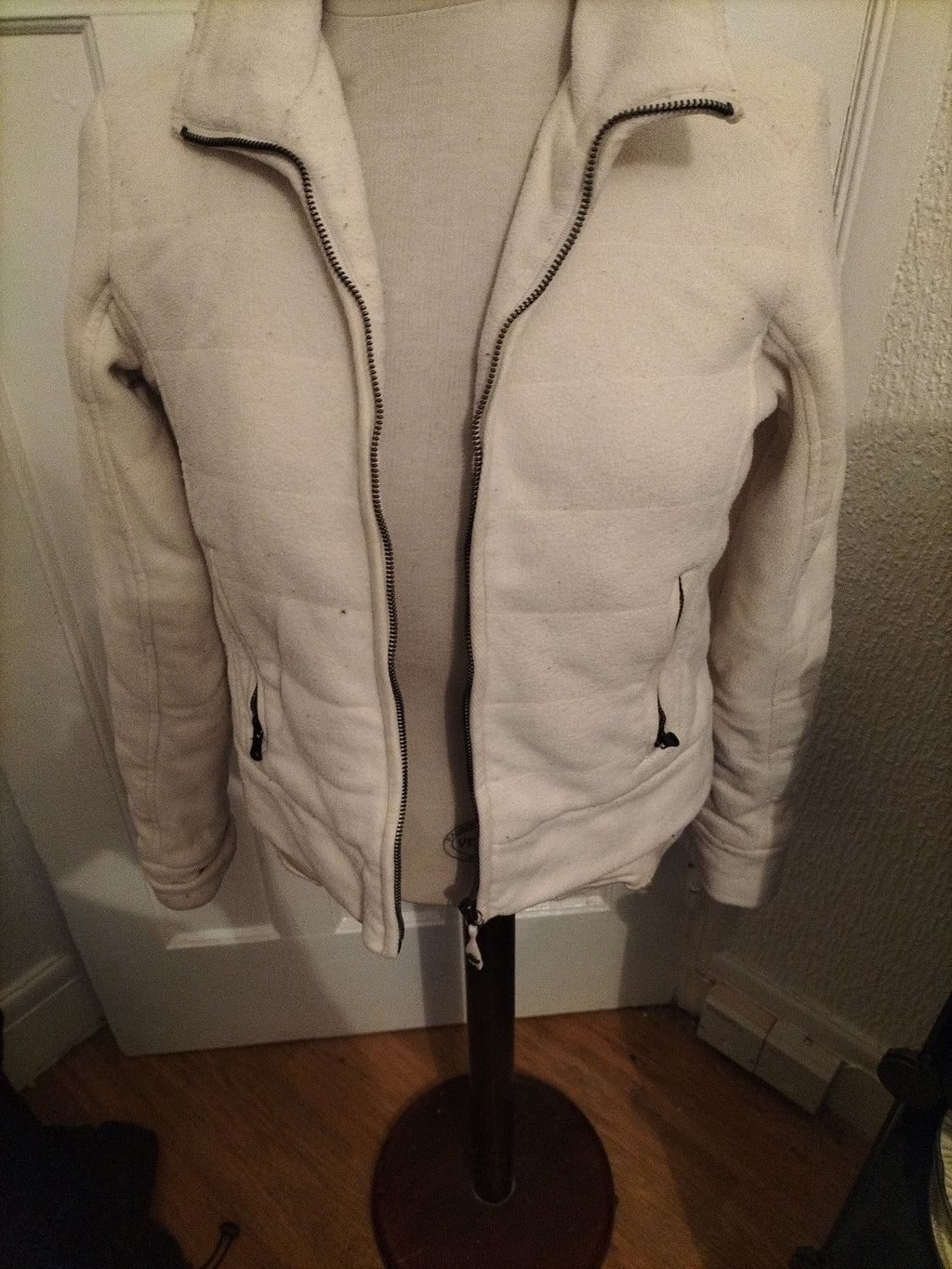 Ladies Champion Size Medium Winter White Zip Through Jacket