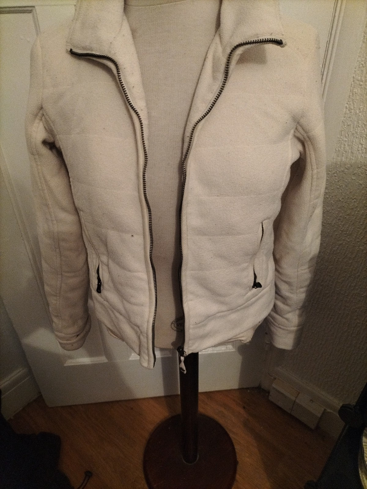 Ladies Champion Size Medium Winter White Zip Through Jacket