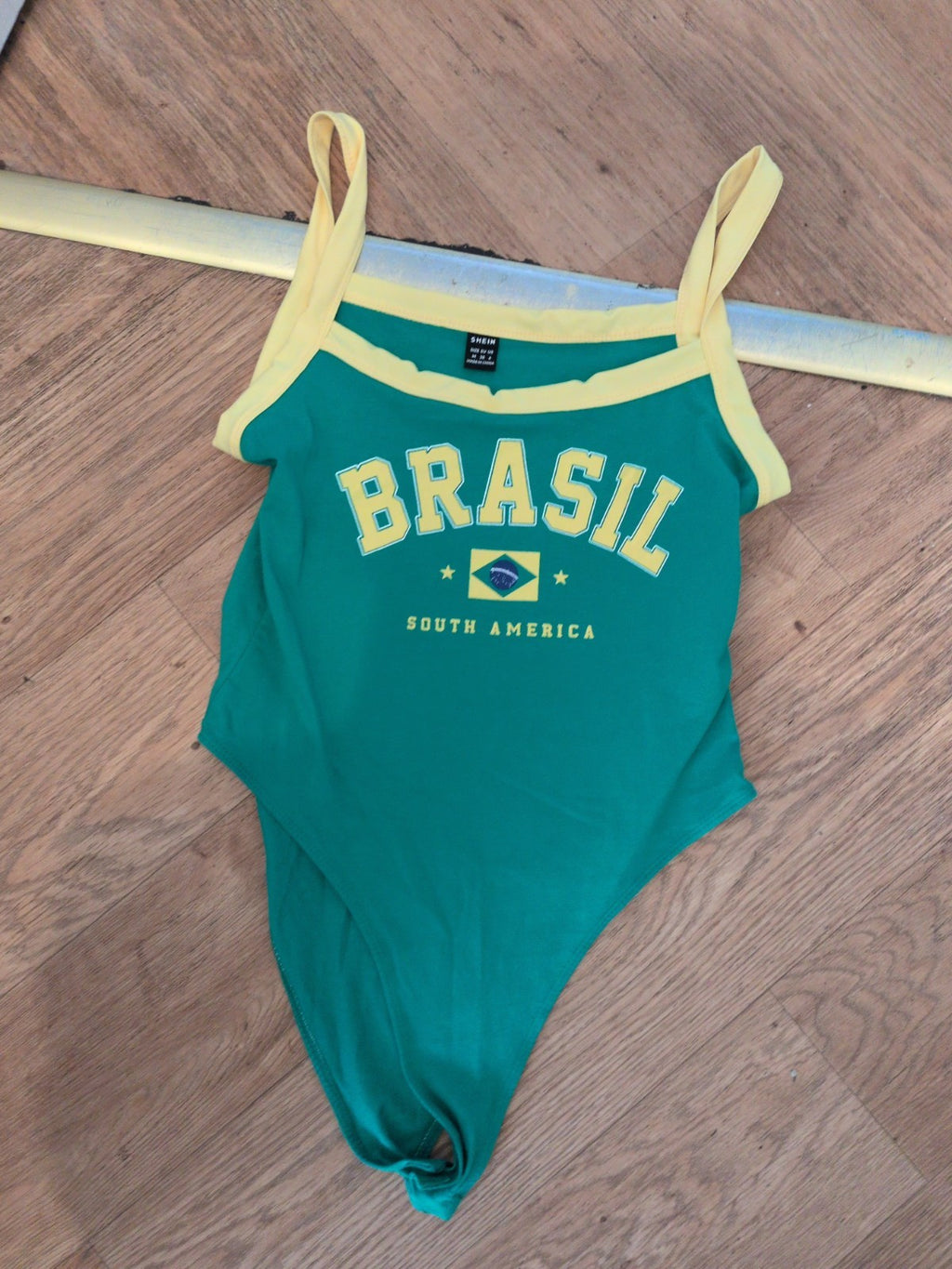 Ladies Shein Medium Green And Yellow Brazil Top