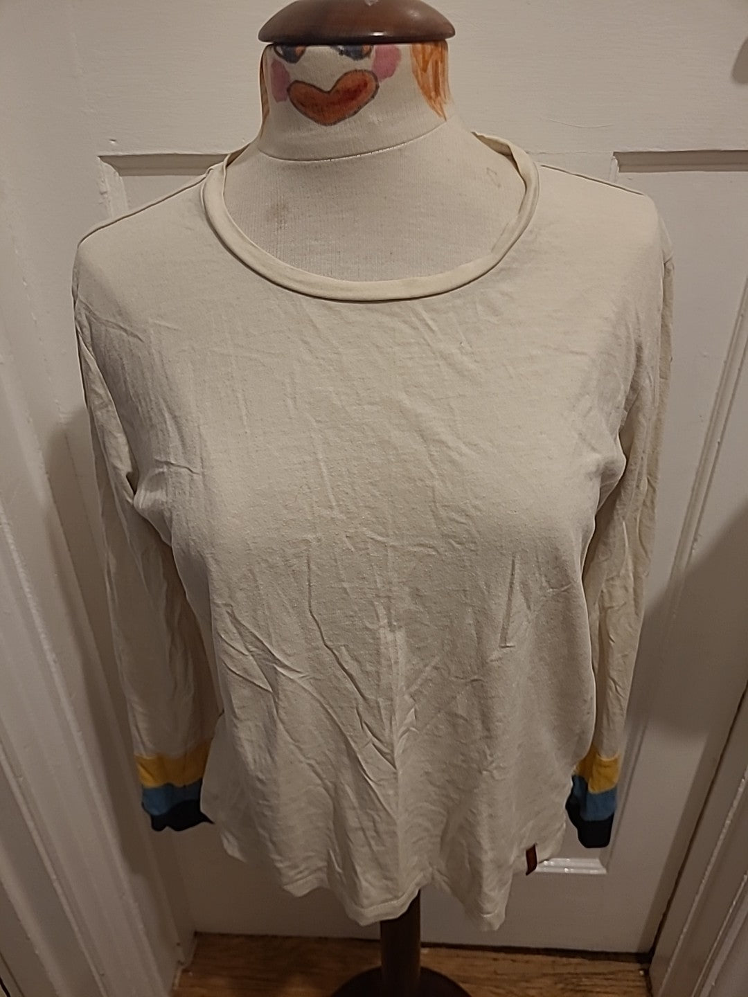 Mens Passenger Size Small Beige Long Sleeved Tshirt