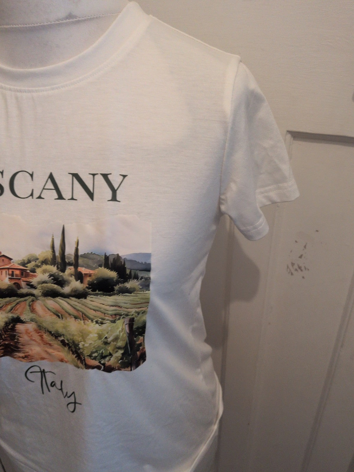 Ladies Small White Tuscany Short Sleeve T-shirt