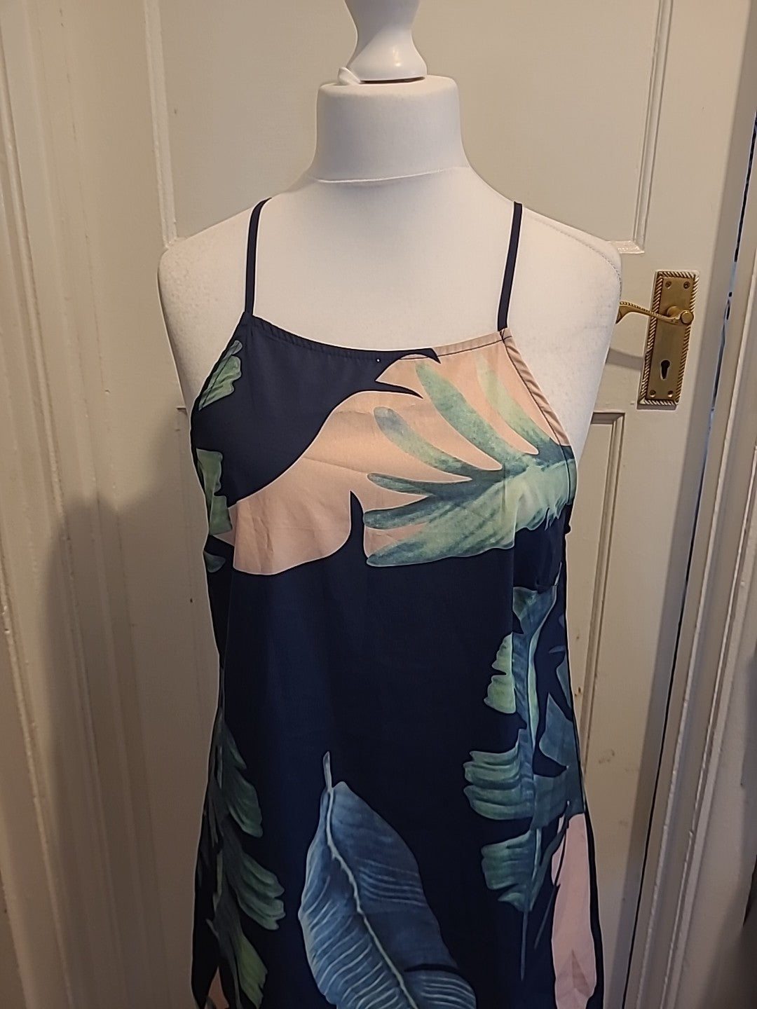 Ladies Blooming Jelly Size Large Navy Floral Sleeveless Dress