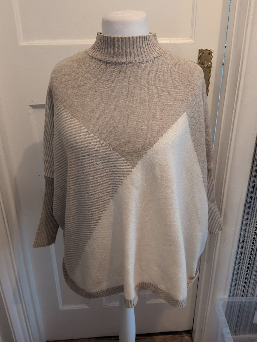 TU XL Beige Cream High Neck Pullover Jumper