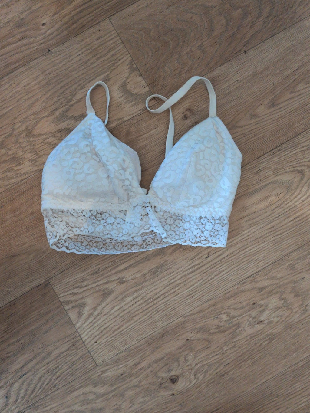 New Look 12 White Lace Bralette Padded