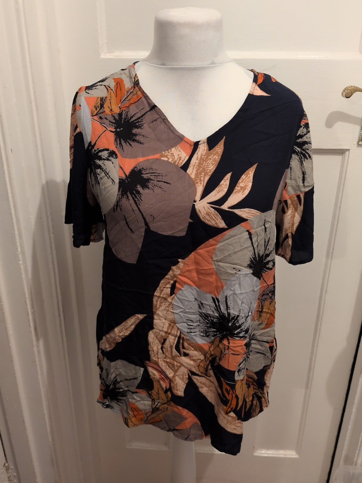 Apricot 10 Navy Floral Short Sleeve Blouse