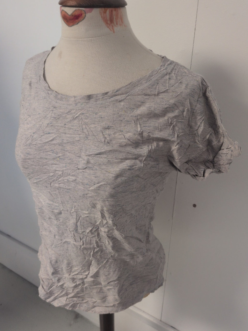 Ladies Uniqlo Size Small Grey With Blue Fleck Short Sleeve T-shirt