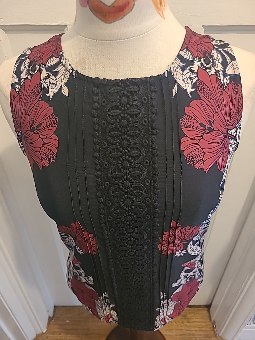 Ladies Warehouse Size 8 Multi Floral Tank Top