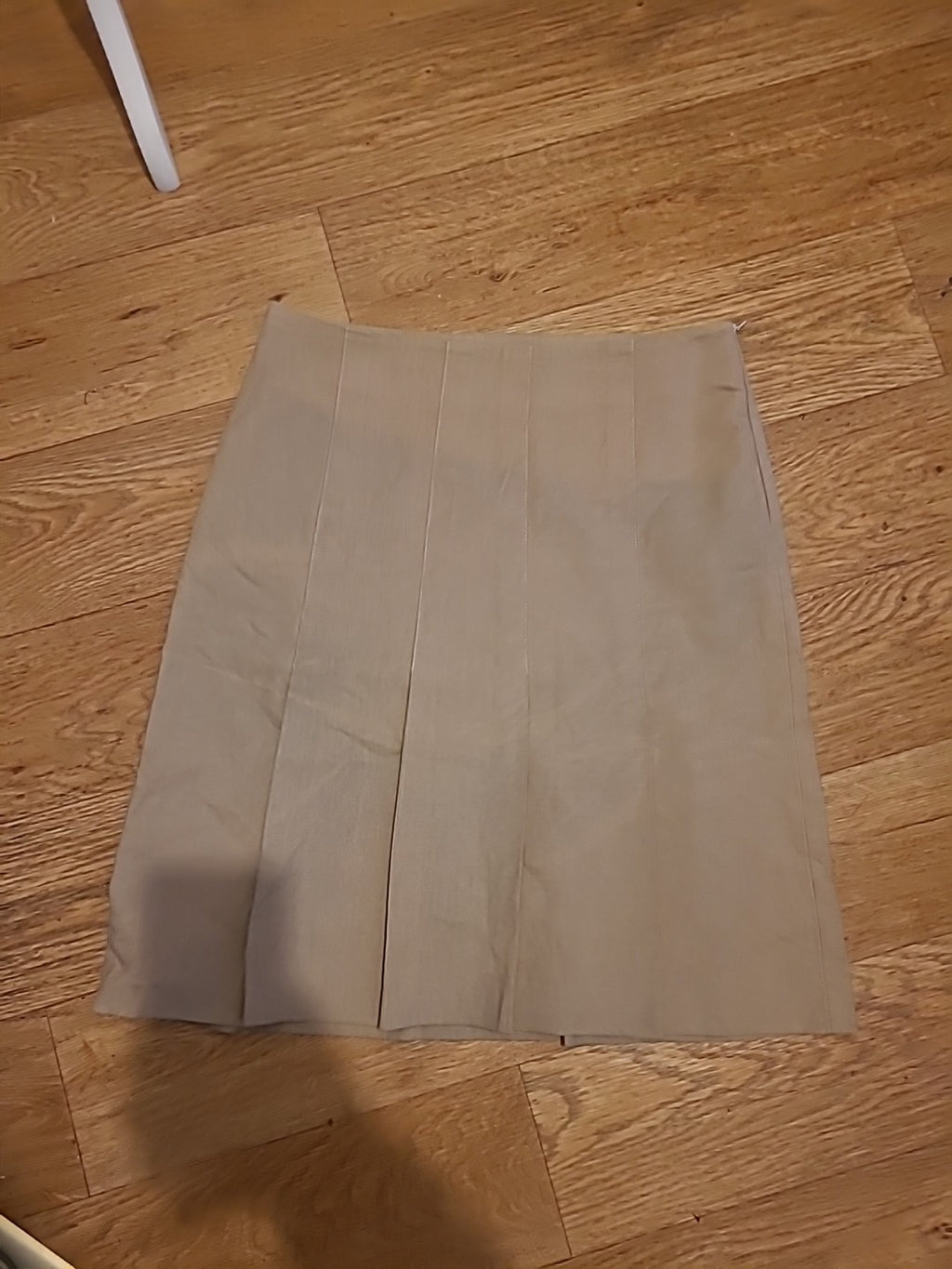 Ladies Teenflo Size Euro 40 Light Brown Pleat Skirt