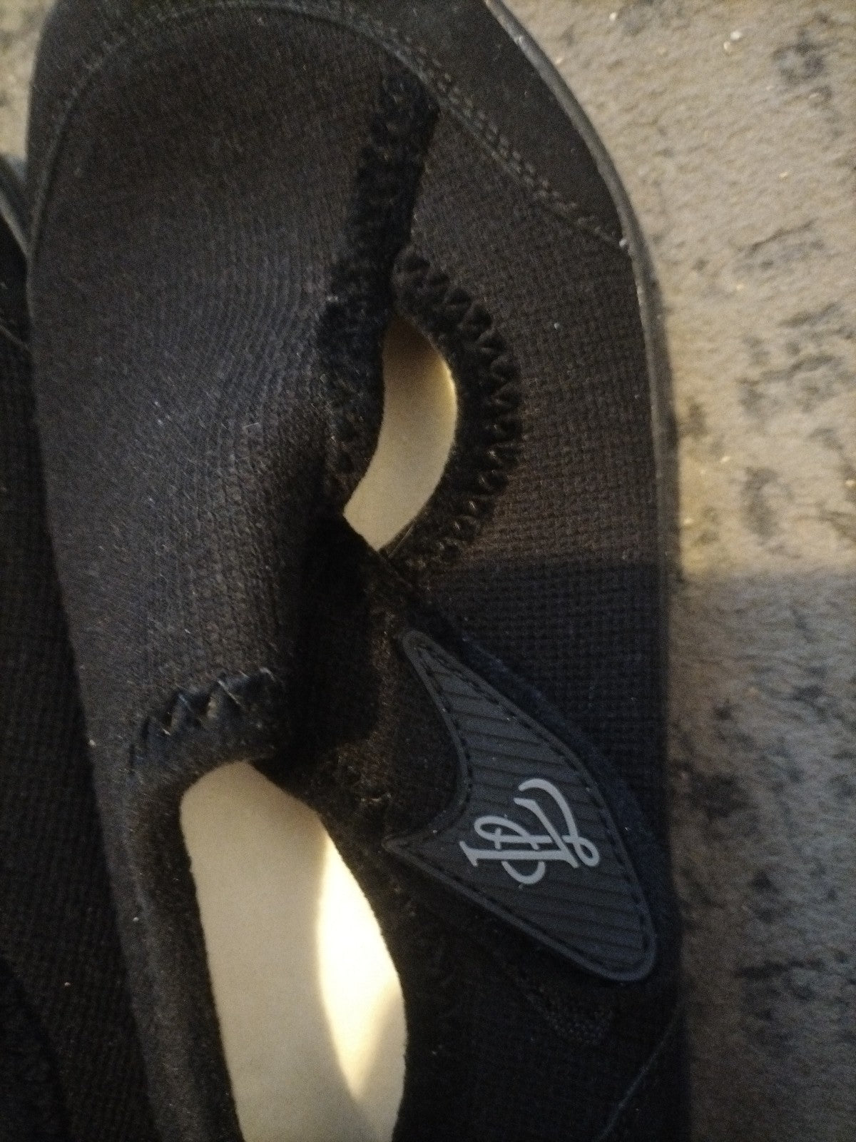 Ladies Black Slip On Slippers Size 6