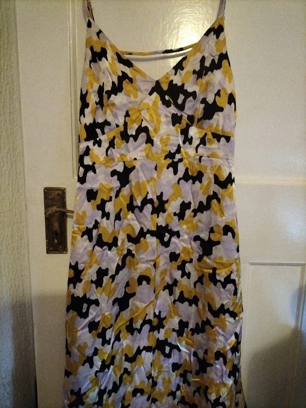 Ladies Finery Size 8 Yellow/black/white Long Dress