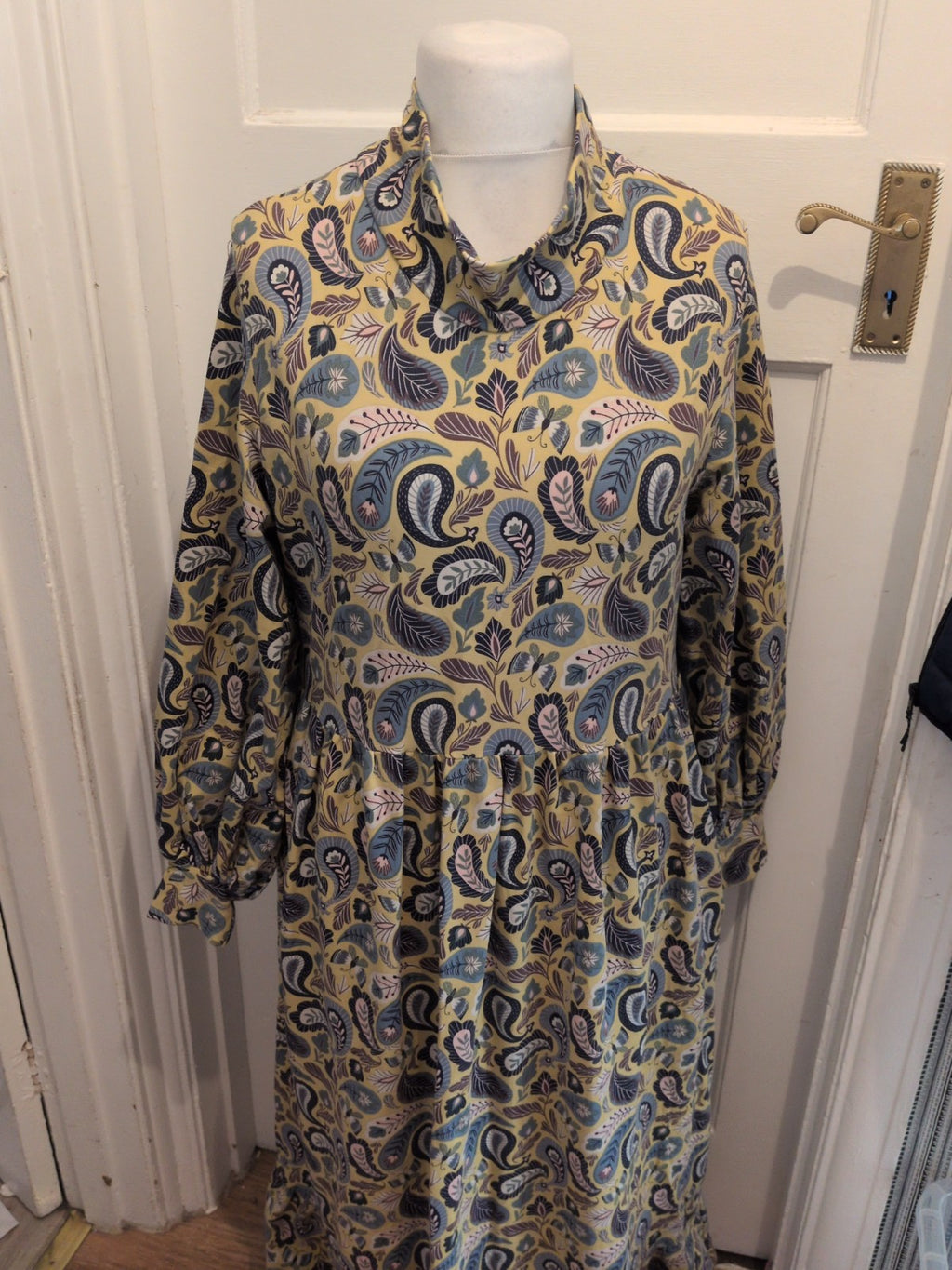 2xl(22-24) Yellow Leaf Patterned High Neck Long Sleeve Long Length Dress