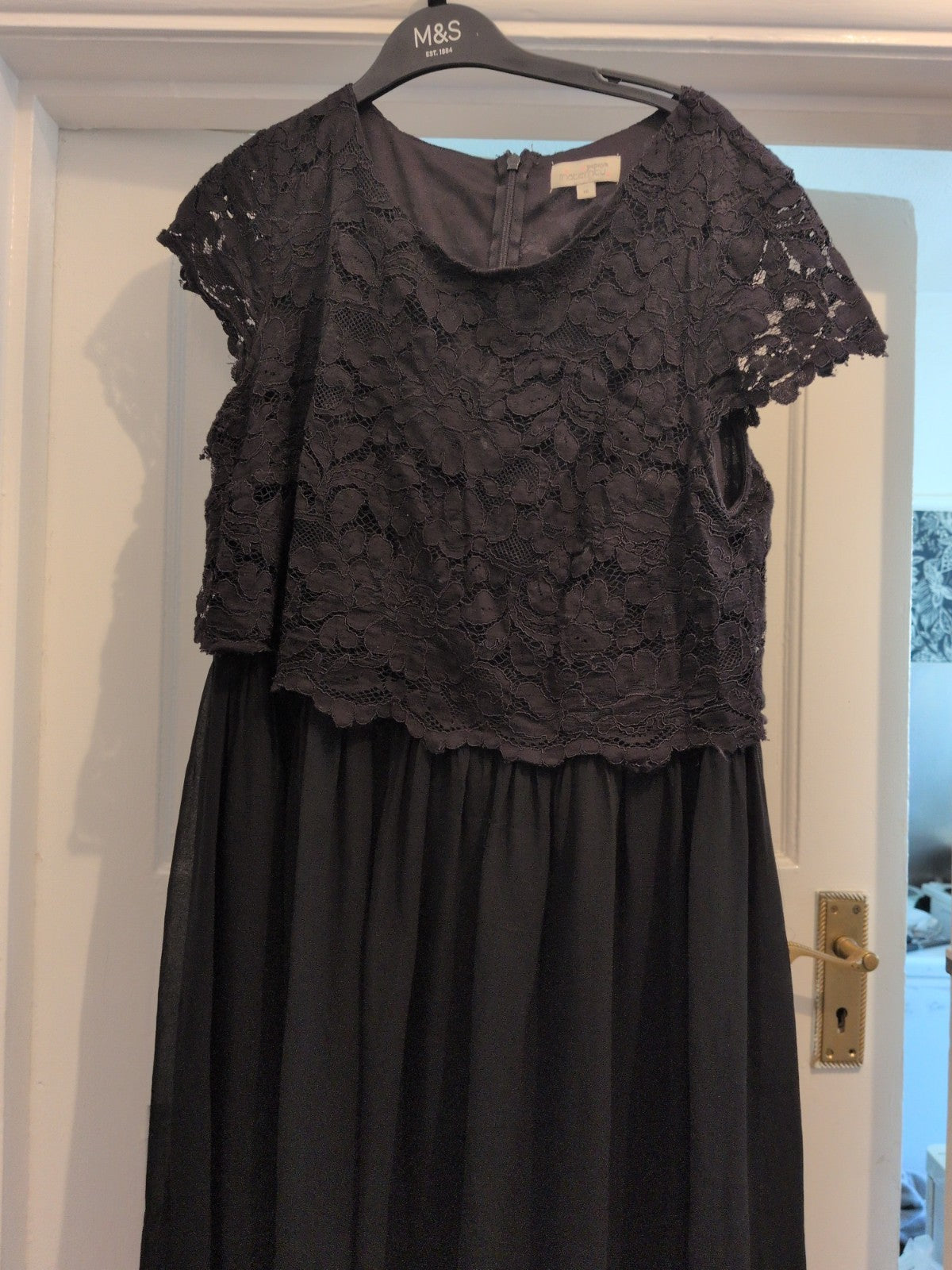 Papaya Maternity 16 Black Sleeveless Dress