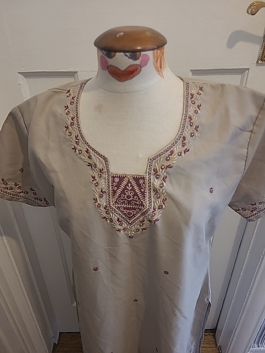 Ladies Size XL Light Brown Short Sleeved Nightwear