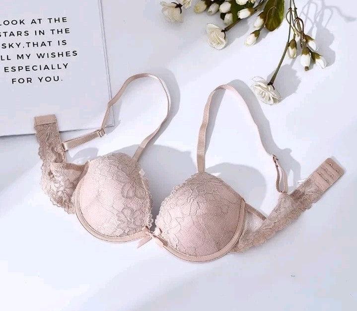 Brand new ladies TorbayClothingCo beige floral lace padded adjustable wired bra