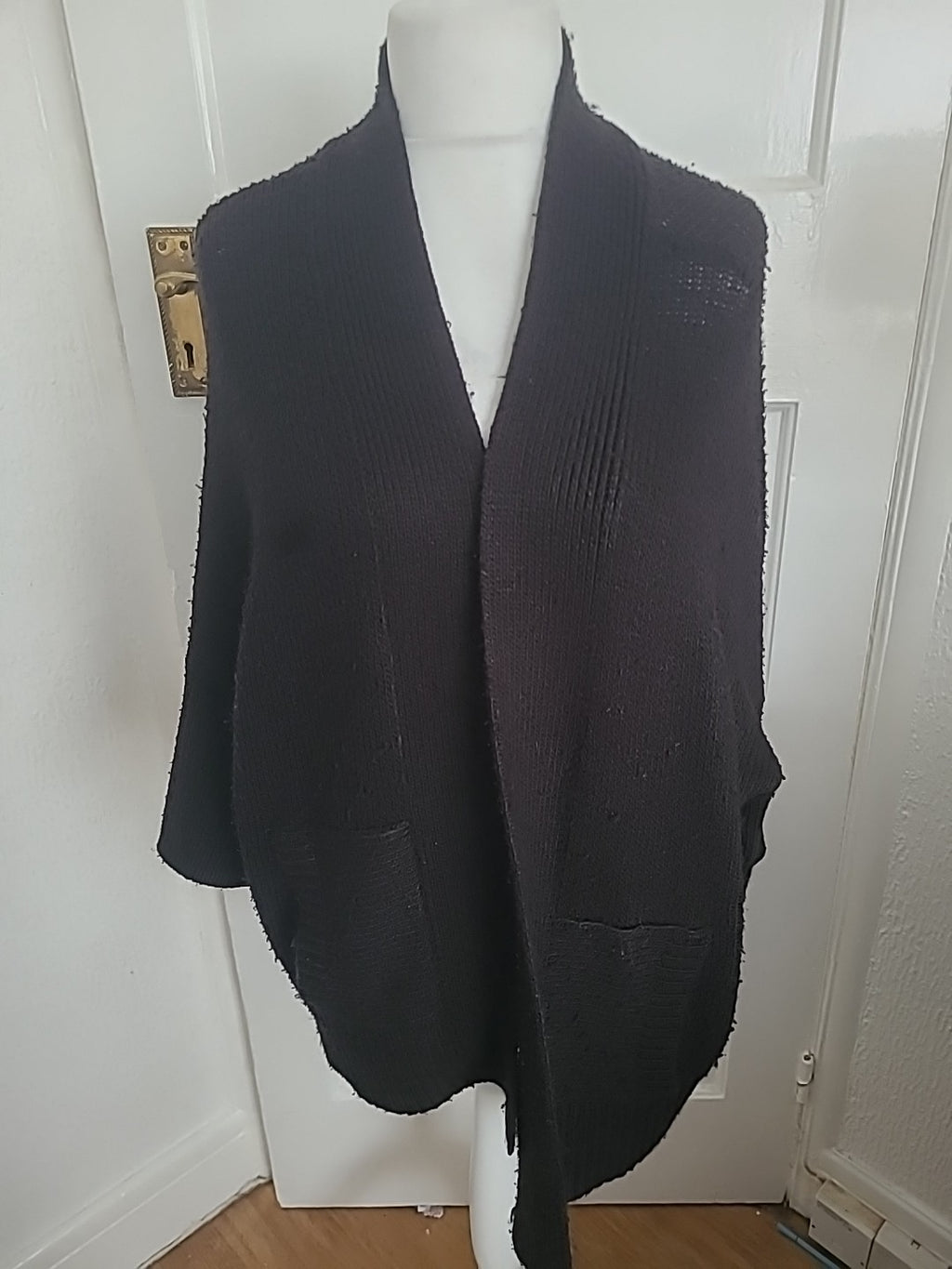 Ladies Wallis Size Medium Black Knit Cardigan