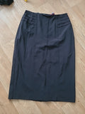 Ldies Magi-scuplt Size 12 Black Lined Skirt
