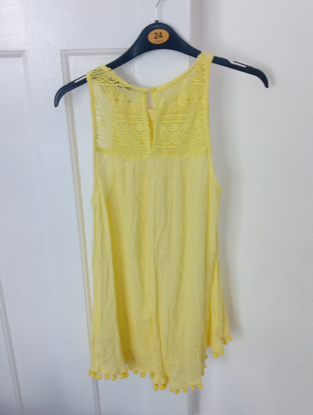 Ladies Pretty Yellow Sleeveless Top With Lace And Pom Pom Design Size 12 F&F