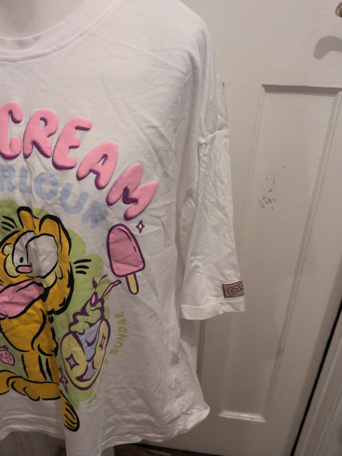 George Pyjama Top 20-22 Garfield Print