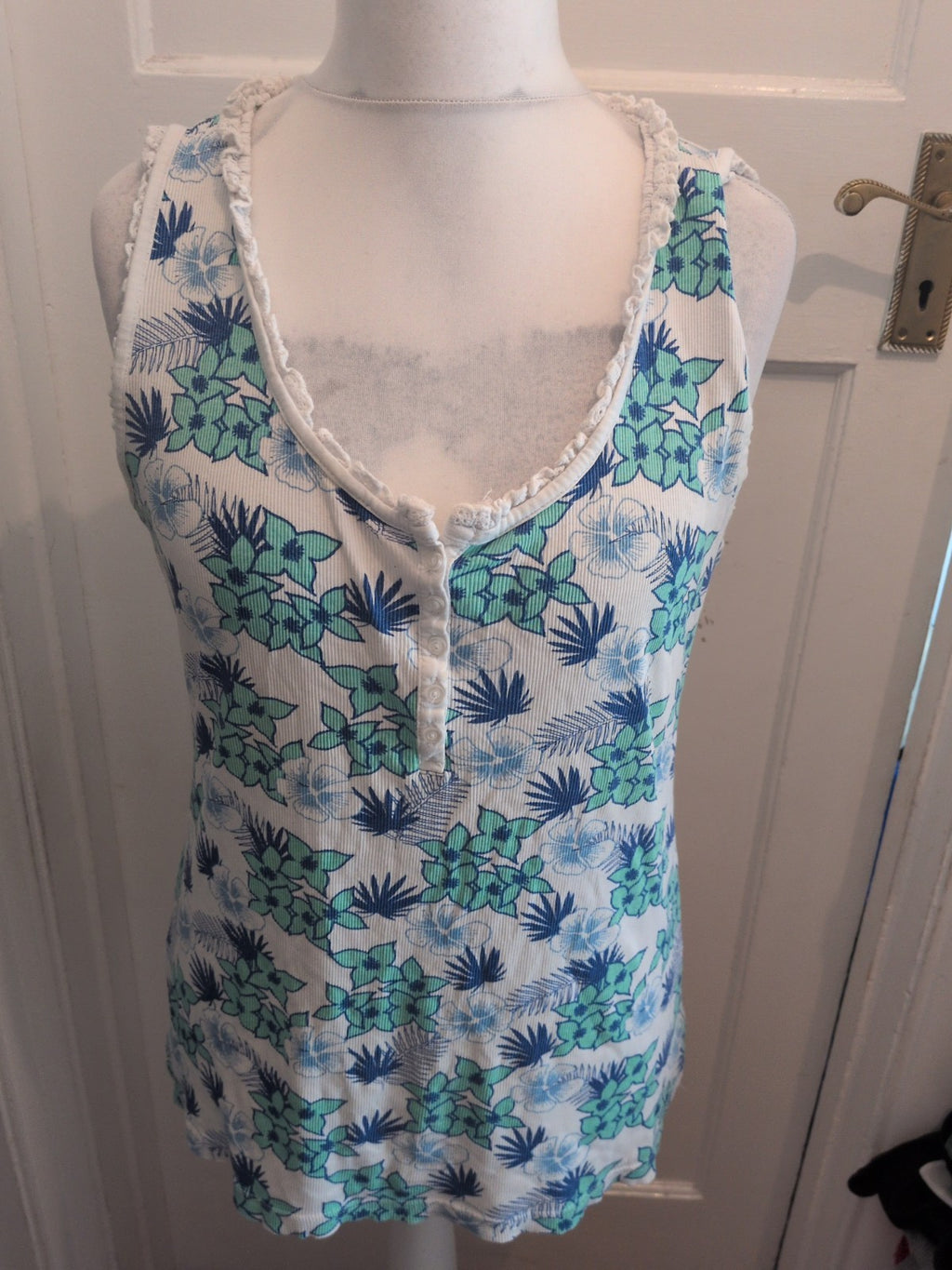 Papaya 20 White Turquoise And Blue Sleeveless Blouse