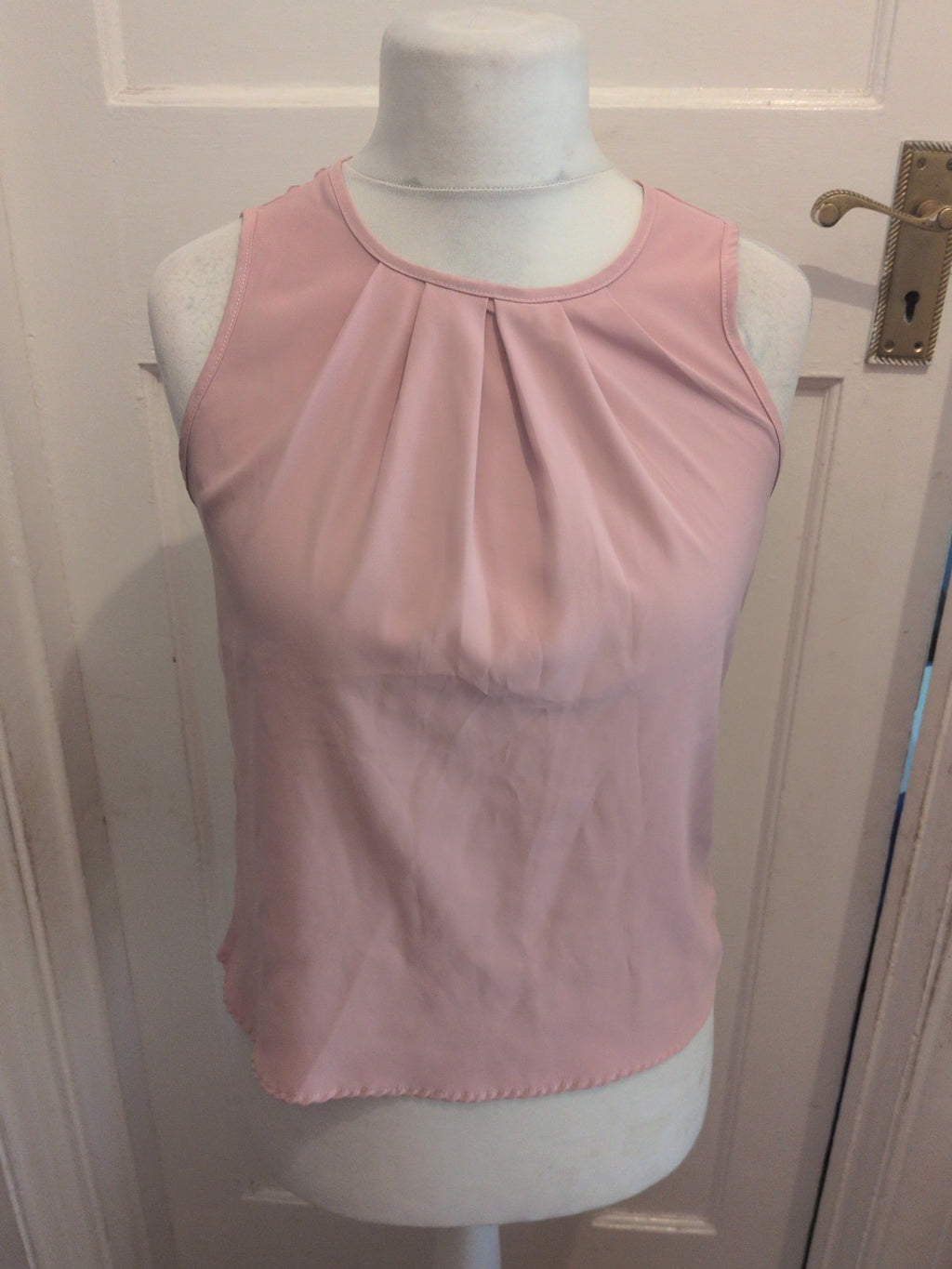 Ladies Size Medium Pale Purple Sleeveless T-shirt