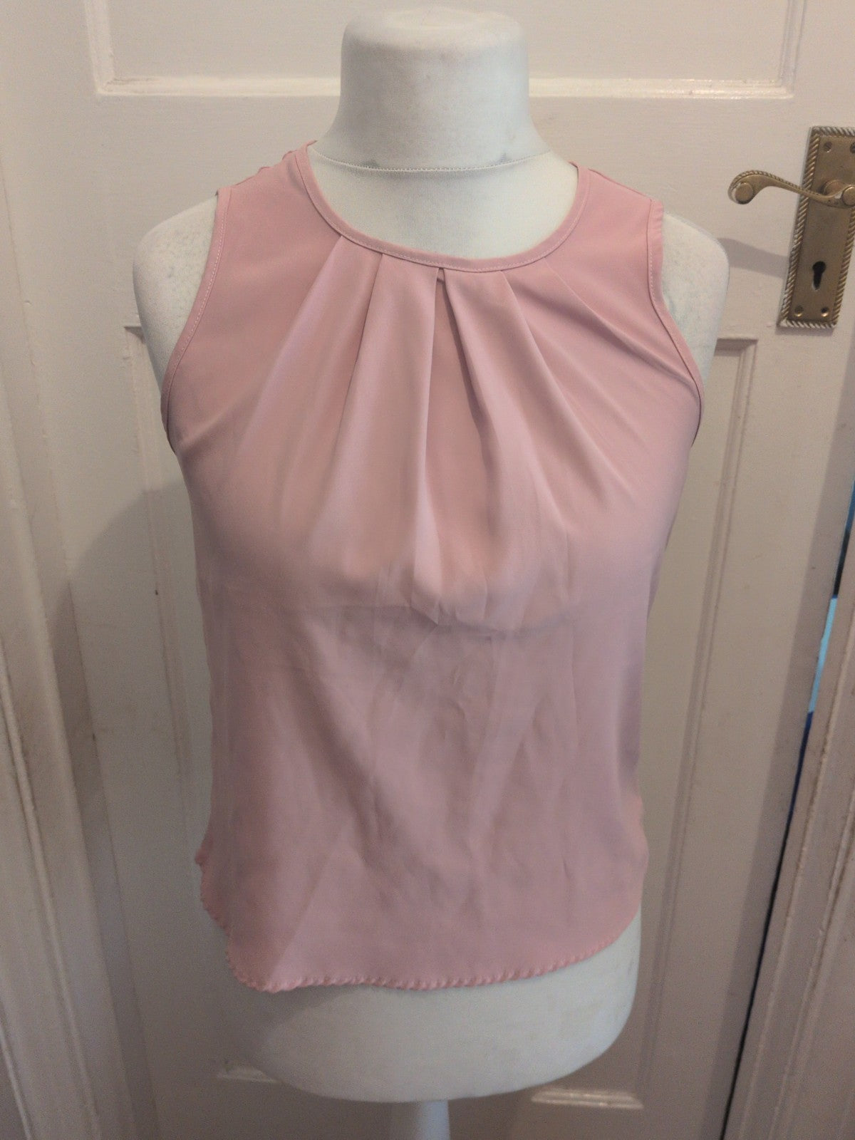 Ladies Size Medium Pale Purple Sleeveless T-shirt