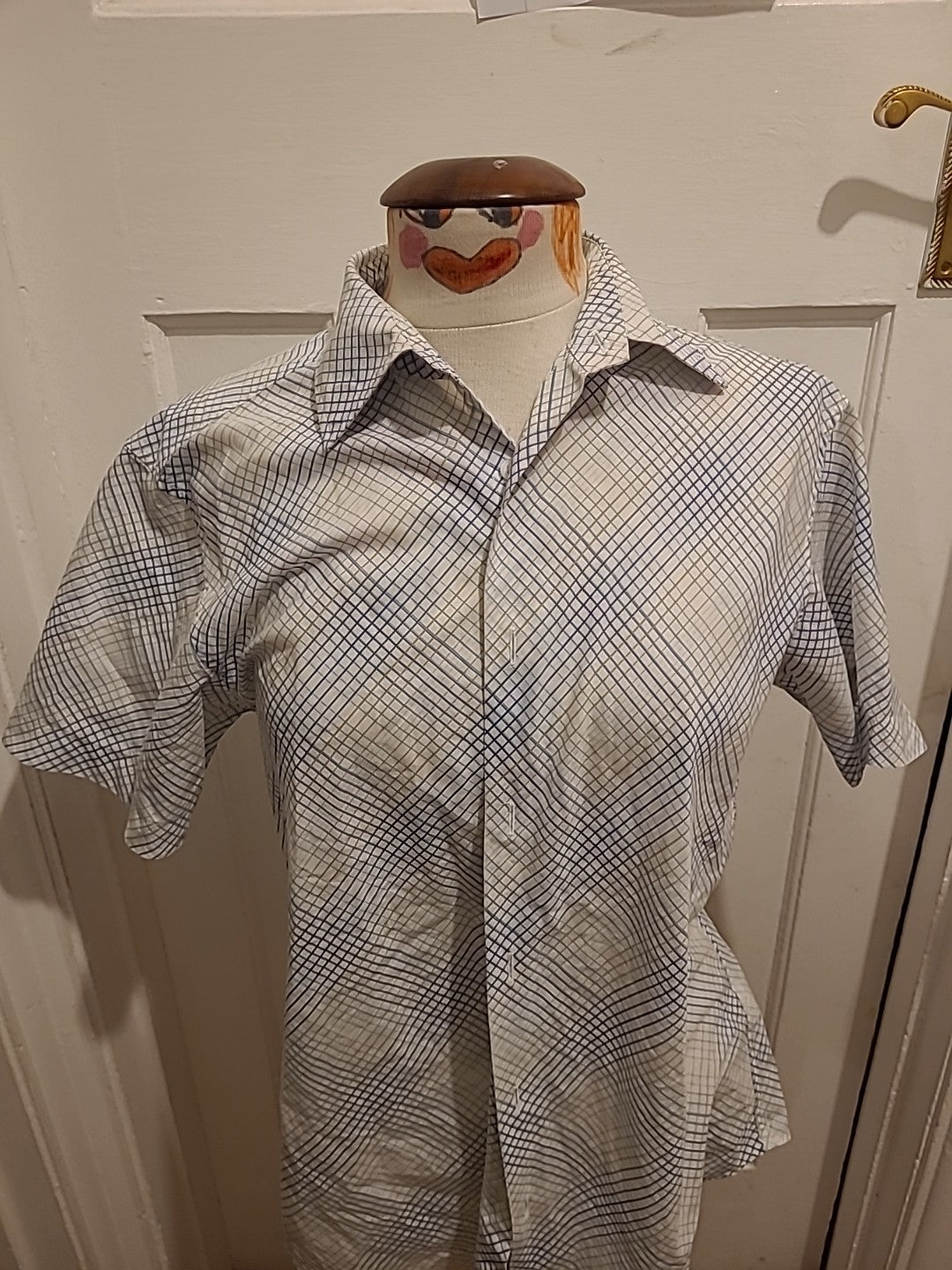 Mens Burton Size Medium White Checked Short Sleeve Shirt