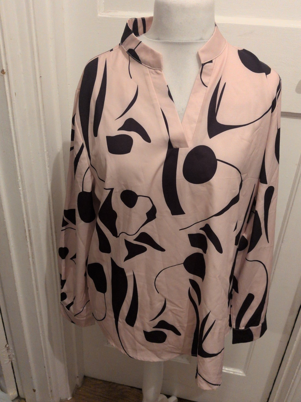 2XL Pale Pink And Black Long Sleeve Blouse