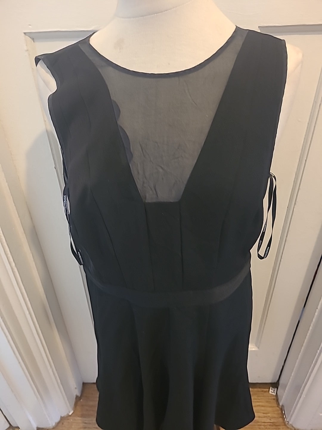 Ladies Warehouse Size 14 Black Sleeveless Flared Dress