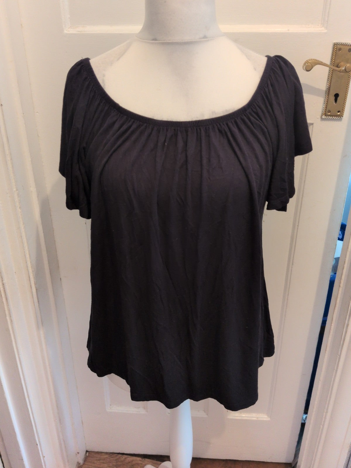 Definitions 22 Black Short Sleeve Elasticated Hem Blouse