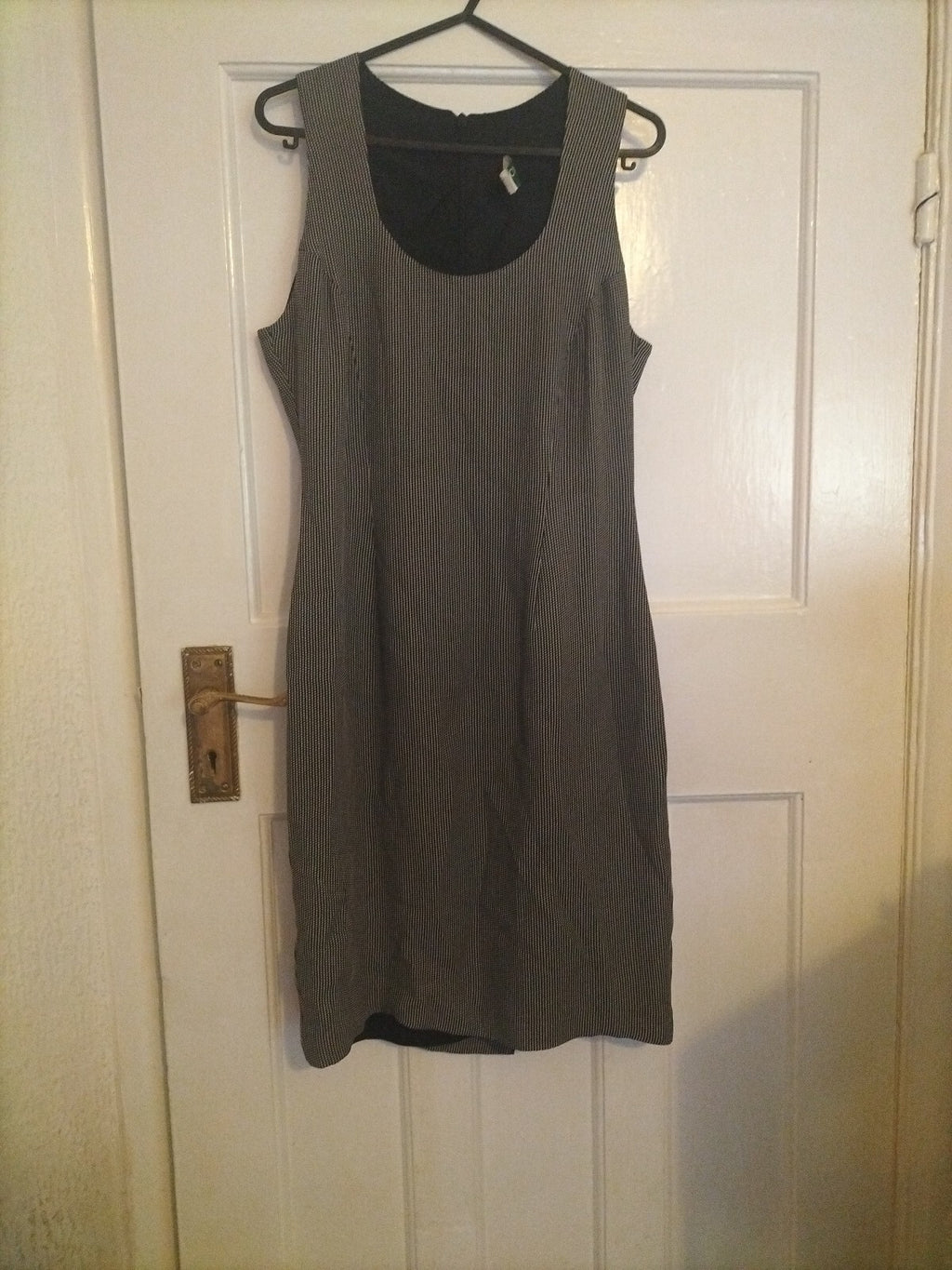 Ladies Kaliko Size 8 Patterned Lined Sleeveless Dress