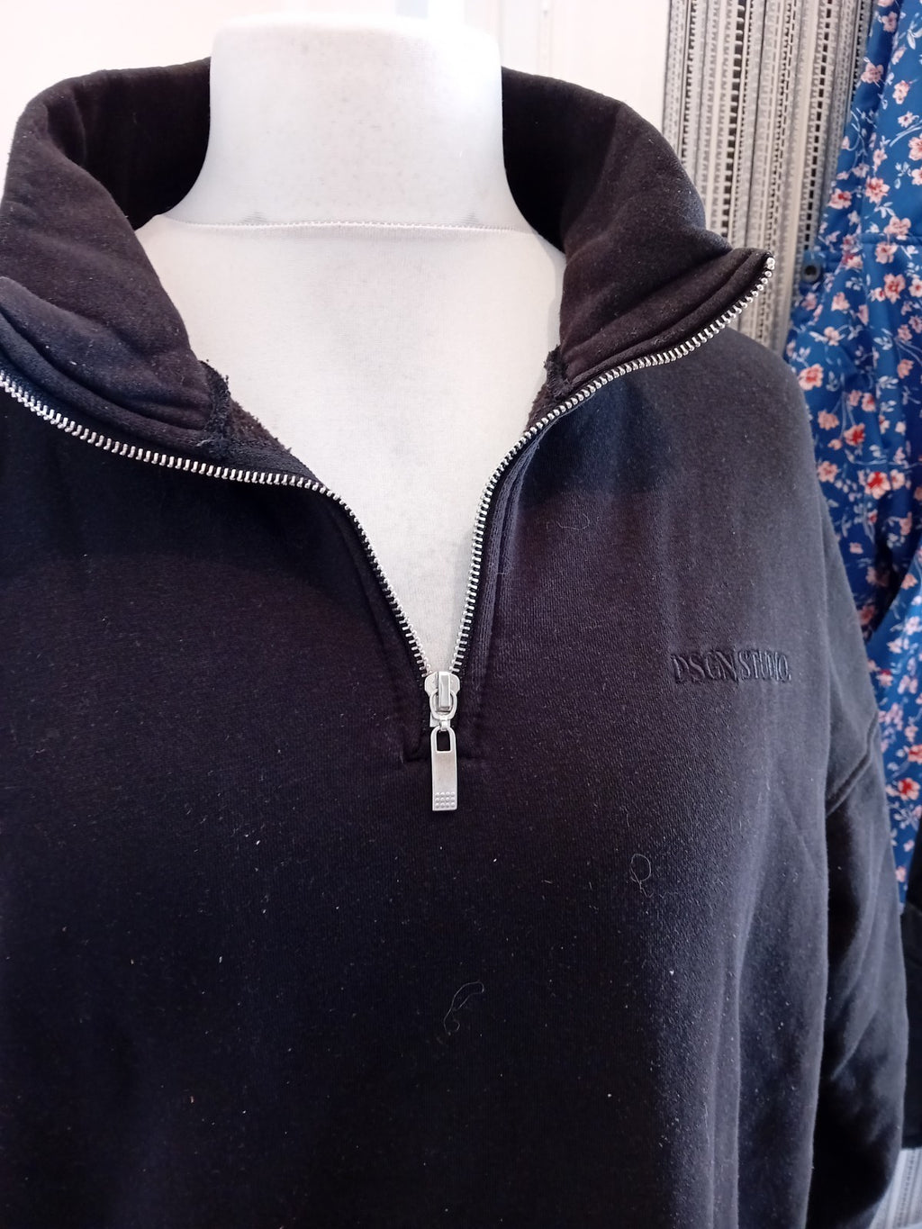 Boohoo Size Medium Black Long Sleeve