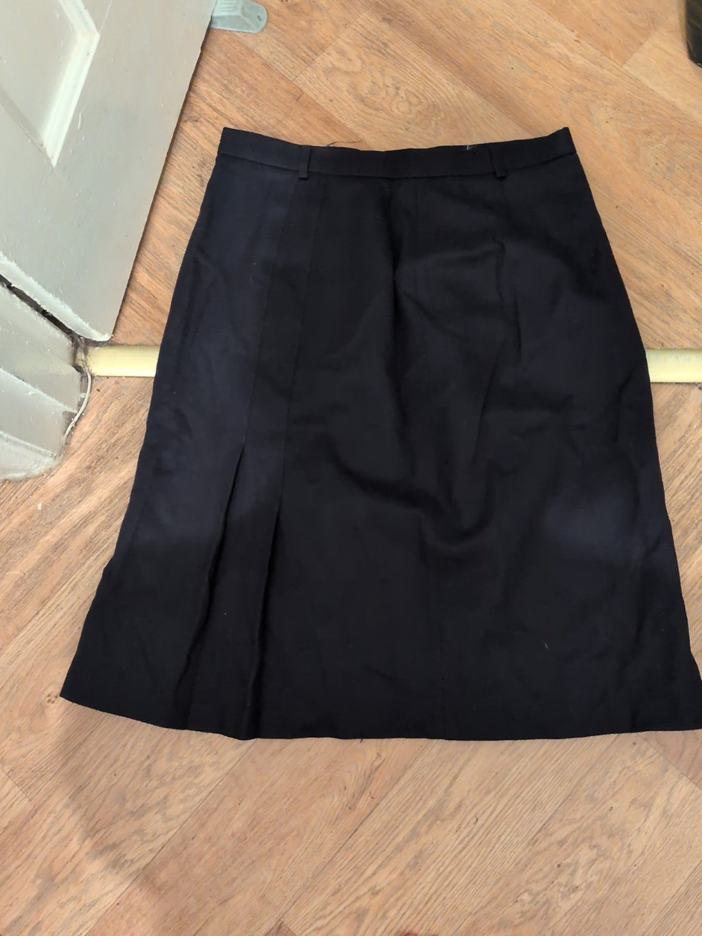 Edinburgh 20 Navy Lined Skirt Midi