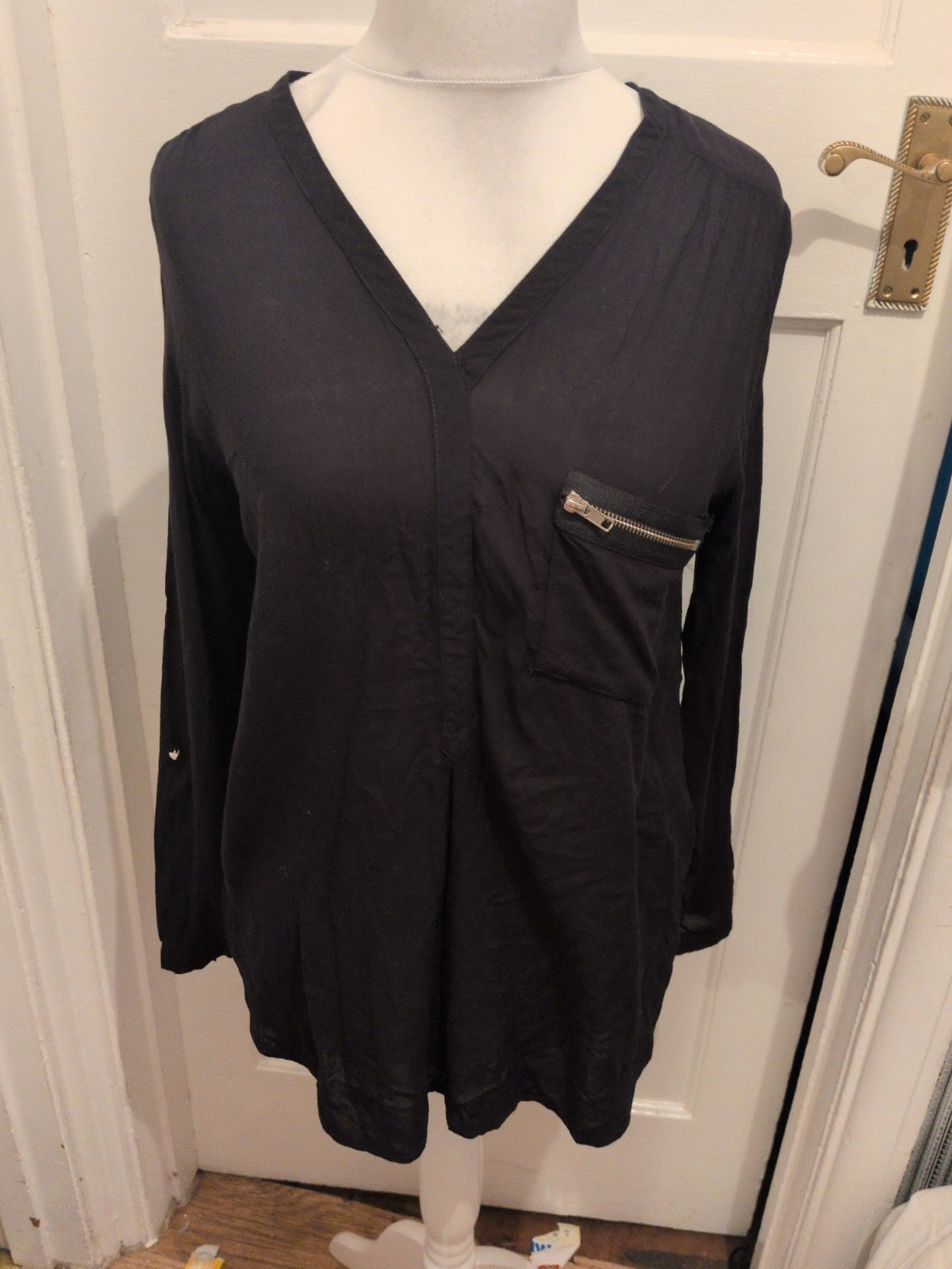 Primark 14 Black V Neck Long Sleeve Lightweight Blouse